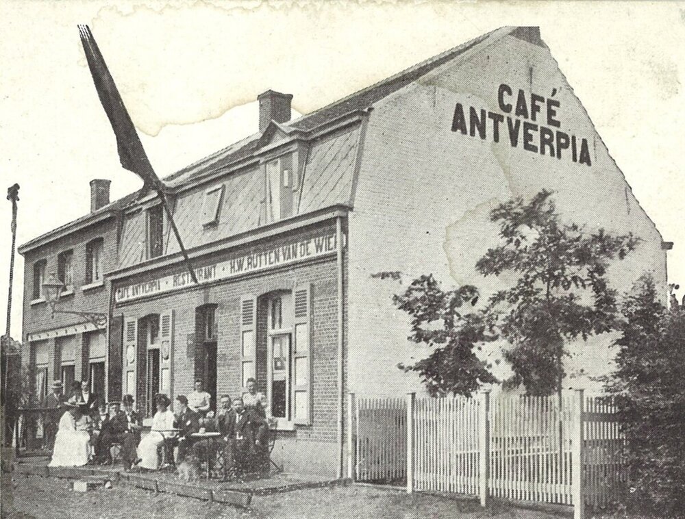 Café Antverpia 1