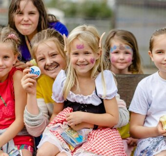 Theater: Hashtag Helden