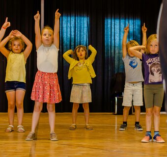 Musical: Achter De Regenboog